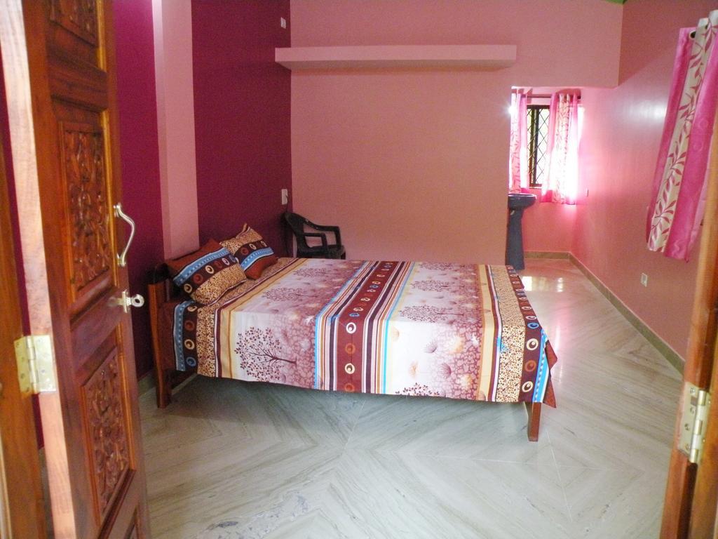 Sai Guru Guest House 安君纳 客房 照片