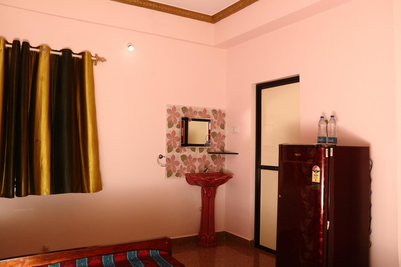 Sai Guru Guest House 安君纳 外观 照片